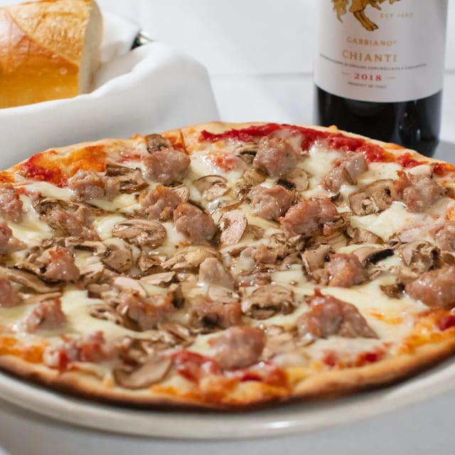 Funghi e salsiccia.